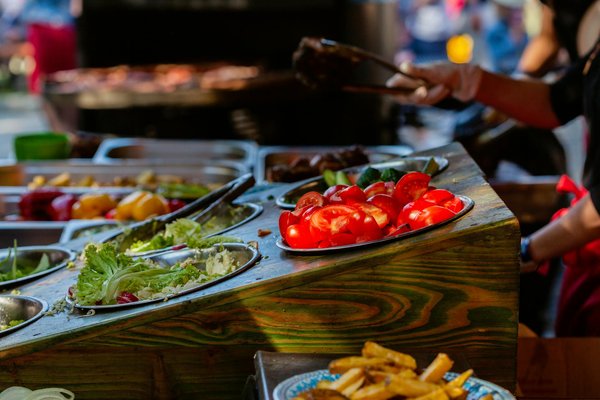 Effective approaches to reduce water usage in a multi-tap kitchen